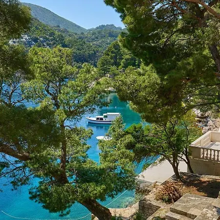 Kapetan Toni - Seafront Ap. Sobra