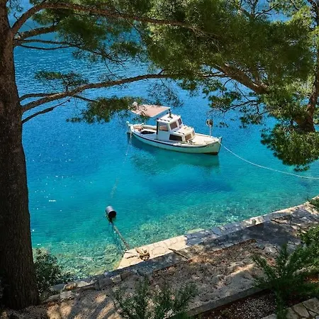 Daire Kapetan Toni - Seafront Ap.