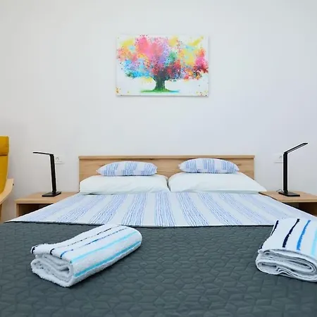 Kapetan Toni - Seafront Ap. Appartement Sobra