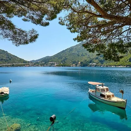 Kapetan Toni - Seafront Ap. *