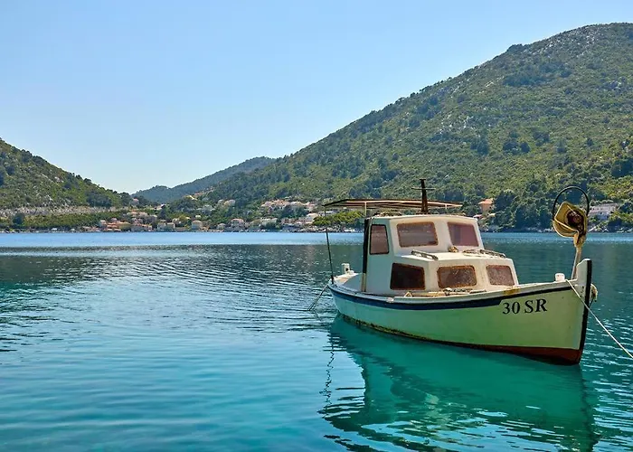 Kapetan Toni - Seafront Ap. Sobra